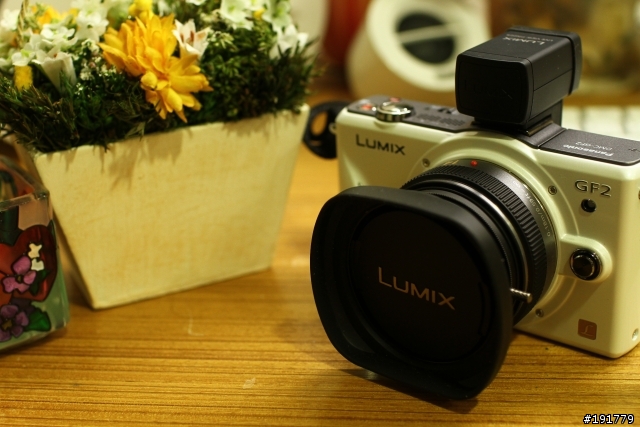 新玩具GF2+LVF1垂直觀景窗+Canon EOS-m4/3轉接環