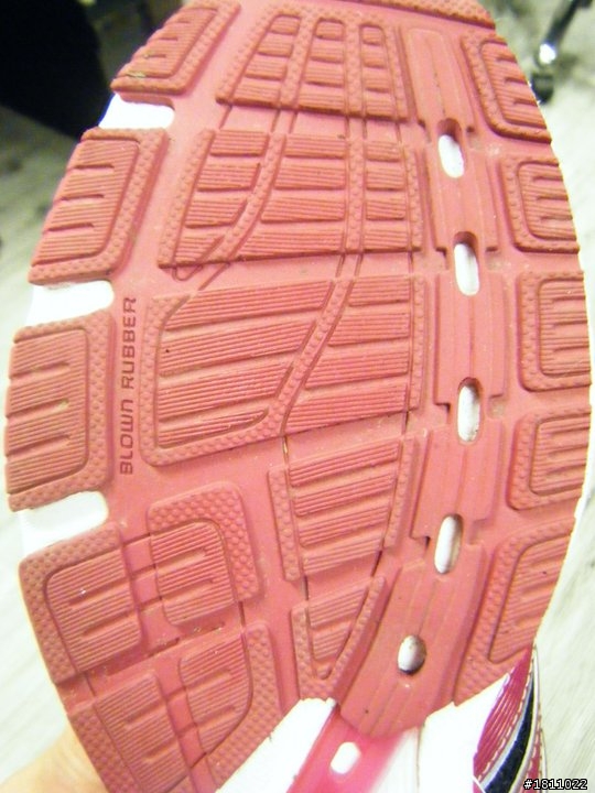 ADIDAS MICOACH自我挑戰賽獎品--Adizero Ace M鞋測囉