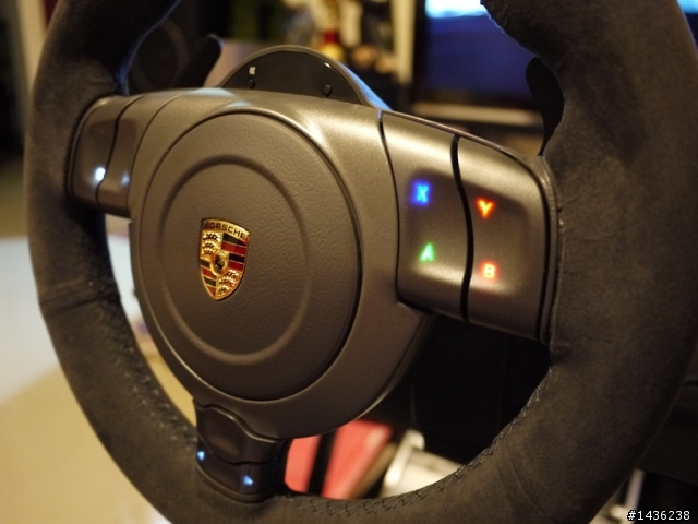 有設定的問題回答 911 GT2 方向盤 測試文