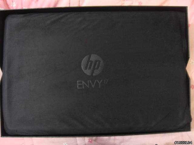 『忌妒開箱』~HP的大尺寸3D影音旗艦機種 ENVY 17 3D 的開箱分享