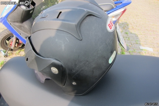 生活新夥伴KYMCO V2 125 開箱! 2/27更新車廂及大燈影片