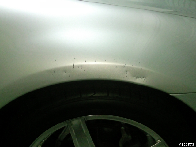 (圖)有必要這樣啃我的車嗎??(貓...落幕)