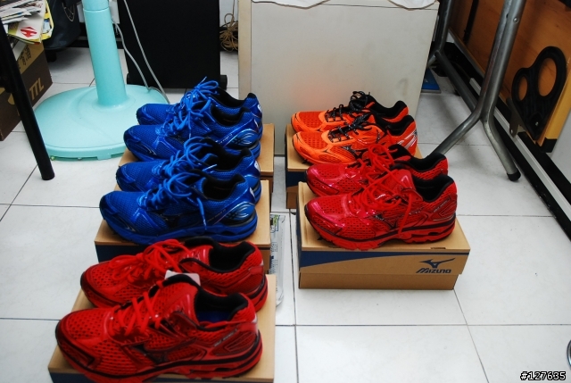 (4/29更新)< 開箱文> MIZUNO 慢跑鞋-台灣限量版&日本限定版..4色全入手.!!