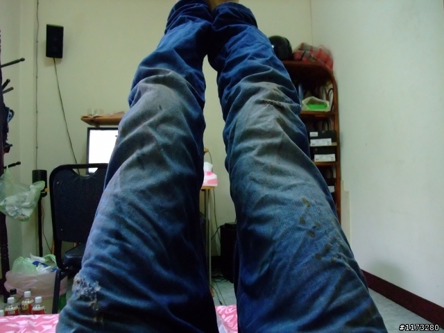 DIESEL Krooley 8NJ & Thanaz 8B9 (兩條褲子到了, 附上放毒照)