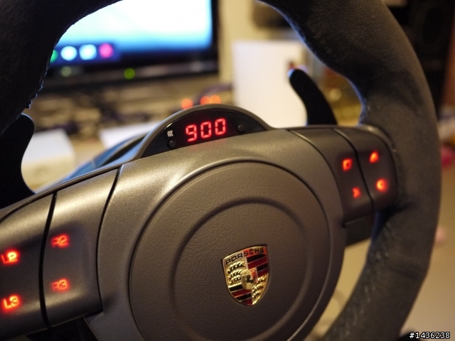 有設定的問題回答 911 GT2 方向盤 測試文