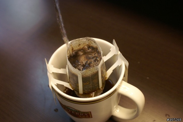 也算開箱 -謝律師代言的咖啡