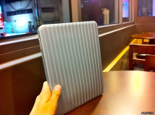 過新年穿新衣 elago iPad、iPhone4保護套分享(圖多)