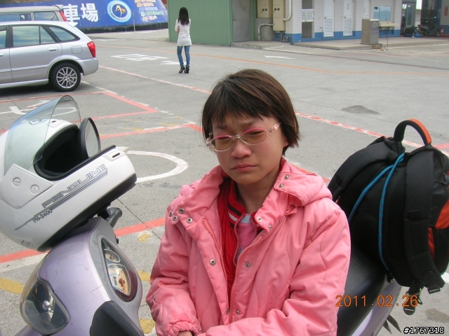 相信自己~~~小安安後山之旅!!