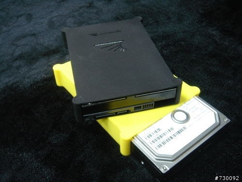 這樂高積木的USB3.0外接盒! 小孩總以為這是他的玩具!!