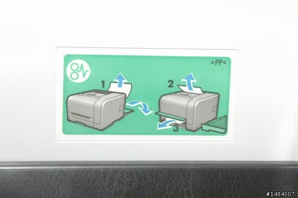 迷你又專業的無線彩色雷射印表機HP CP1525nw