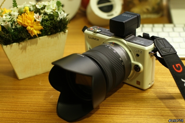 新玩具GF2+LVF1垂直觀景窗+Canon EOS-m4/3轉接環