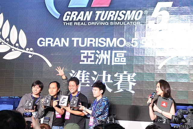 2011電玩展驚見男人的夢幻車款 NISSAN GT-R(圖多)