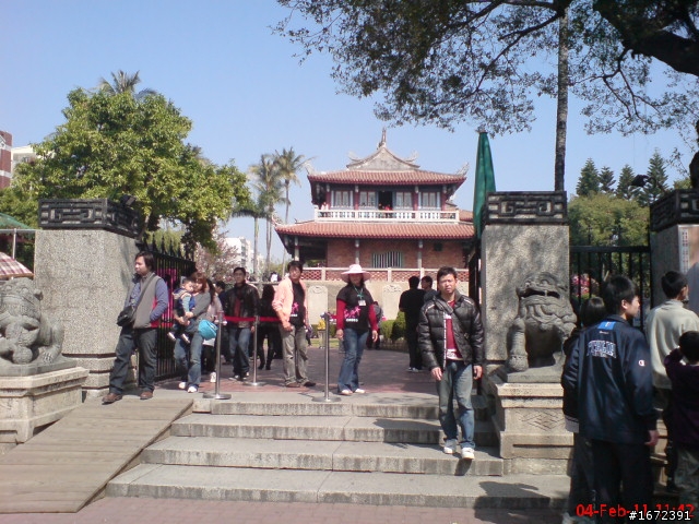 2011 超級艷陽天~人生第一次兩人機車旅遊~過年台北--台南~高雄~台中一路玩回家~ SH33配金牌150FI!