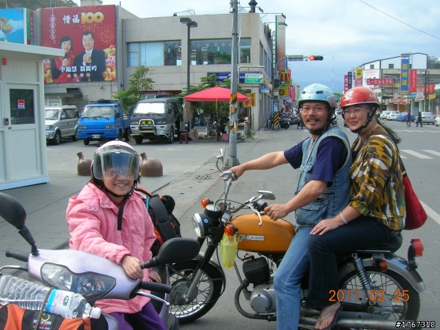 相信自己~~~小安安後山之旅!!