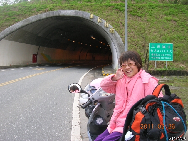 相信自己~~~小安安後山之旅!!
