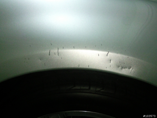 (圖)有必要這樣啃我的車嗎??(貓...落幕)