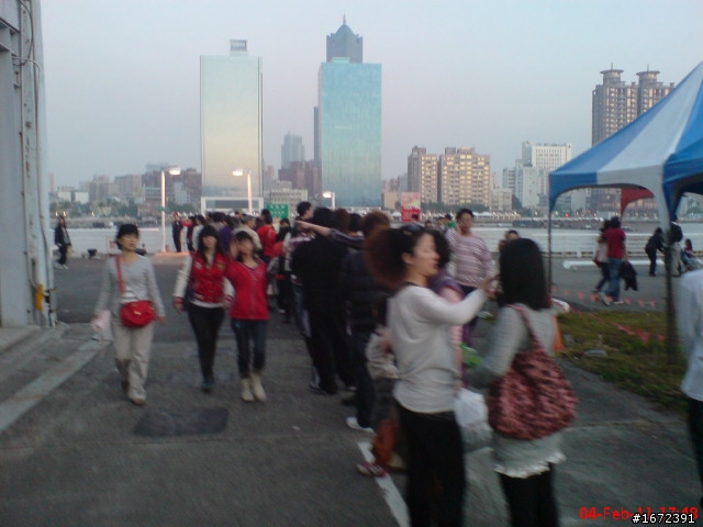 2011 超級艷陽天~人生第一次兩人機車旅遊~過年台北--台南~高雄~台中一路玩回家~ SH33配金牌150FI!