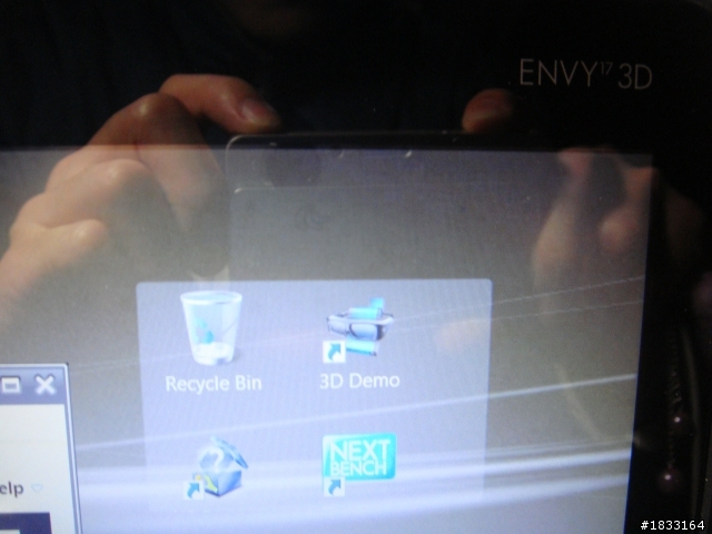 『忌妒開箱』~HP的大尺寸3D影音旗艦機種 ENVY 17 3D 的開箱分享