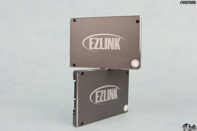 開箱:EZLINK Violet 32GB 2.5吋 SATAII SSD 固態硬碟(SLC) RAID 0 Stripe size 4~128kb 比較