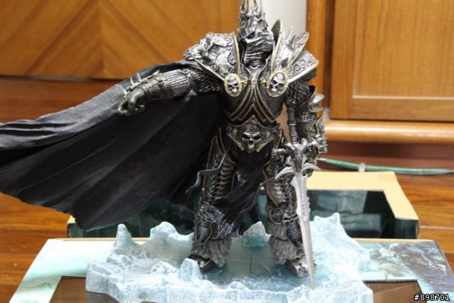 【開箱】魔獸世界-巫妖王:阿薩斯米奈西爾 (THE LICH KING: ARTHAS MENETHIL) -- 圖多