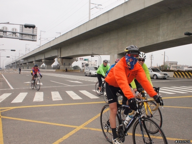 2011國際自由車環台賽第七站 - 新港奉天宮繞圈、157縣道轉台37、168縣道(157縣道叉路口)、台17轉北門衝刺點、終點