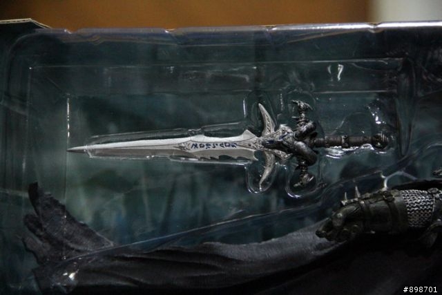 【開箱】魔獸世界-巫妖王:阿薩斯米奈西爾 (THE LICH KING: ARTHAS MENETHIL) -- 圖多