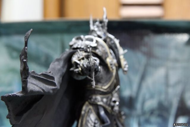 【開箱】魔獸世界-巫妖王:阿薩斯米奈西爾 (THE LICH KING: ARTHAS MENETHIL) -- 圖多
