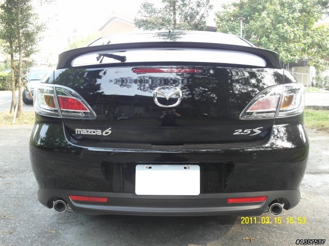 2011年黑色 Mazda6 2.5S 開箱嚕~附圖....(第二天就受傷了><")