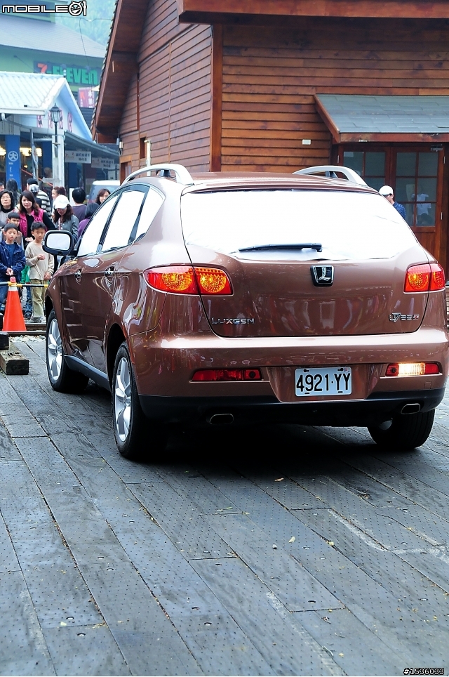 亞洲車神陳和皇2011年3月19日Luxgen車埕車聚神技演出,以181張連續照片串成影片播出。