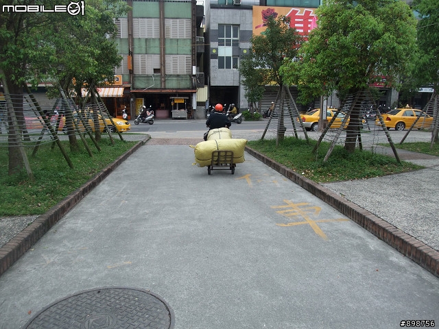2011/2/26~3/2-五天四夜-逆時針-兩大一小-G4-125 腰斷掉之夾心餅乾環島行