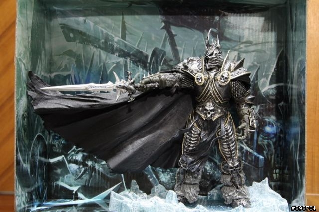【開箱】魔獸世界-巫妖王:阿薩斯米奈西爾 (THE LICH KING: ARTHAS MENETHIL) -- 圖多