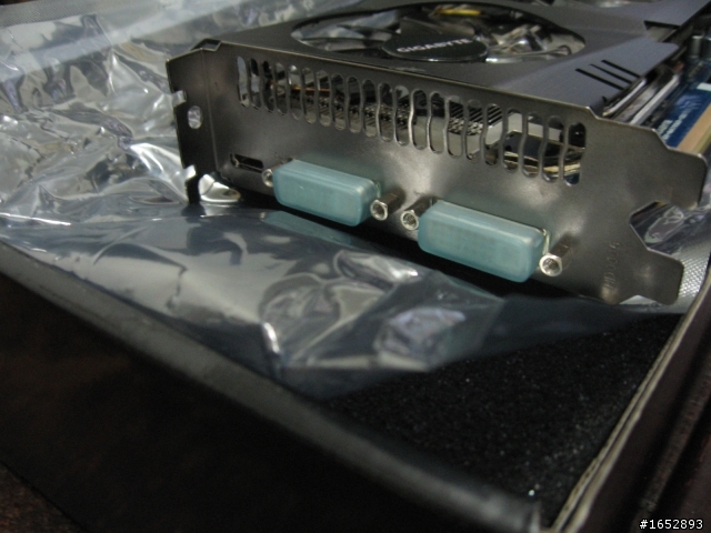 【開箱】這波顯卡跳水,你買哪一張?GTX470不專業開箱文~