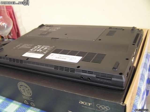 Acer 8372G 商務機