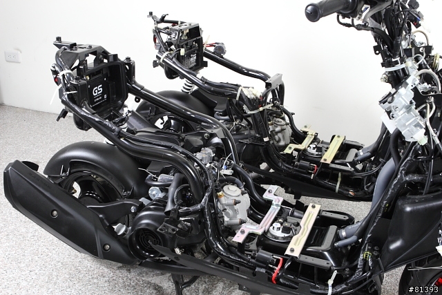 Yamaha RS Zero遇見RSZ姊妹鬩牆?! 兩車拆解深入比較 & 改裝測試!!