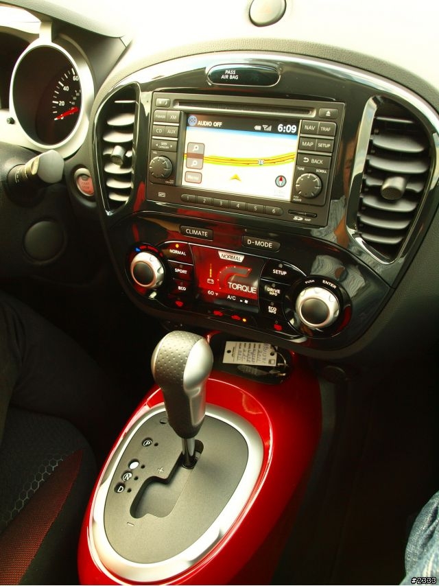 新車分享 - 2011 NISSAN JUKE