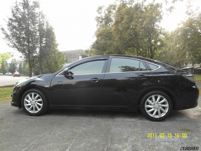 2011年黑色 Mazda6 2.5S 開箱嚕~附圖....(第二天就受傷了><")
