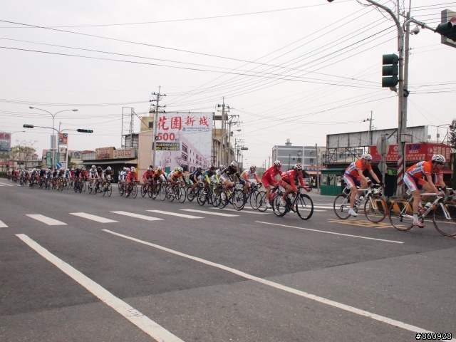 2011國際自由車環台賽第七站 - 新港奉天宮繞圈、157縣道轉台37、168縣道(157縣道叉路口)、台17轉北門衝刺點、終點