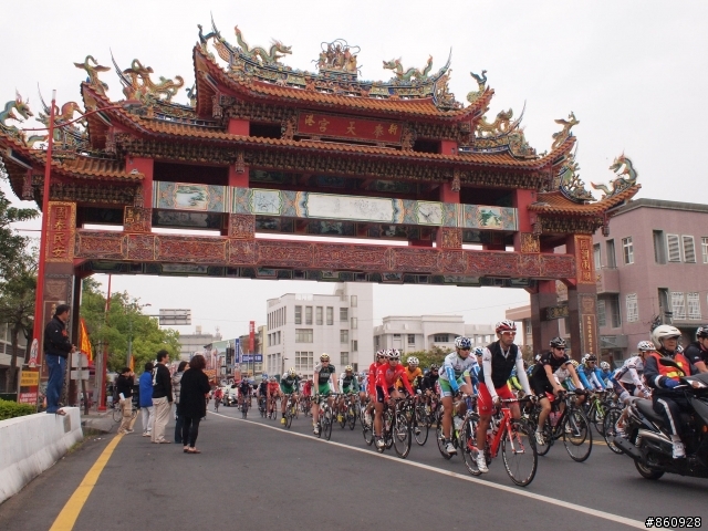 2011國際自由車環台賽第七站 - 新港奉天宮繞圈、157縣道轉台37、168縣道(157縣道叉路口)、台17轉北門衝刺點、終點