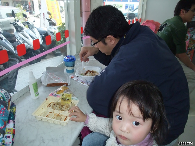 2011/2/26~3/2-五天四夜-逆時針-兩大一小-G4-125 腰斷掉之夾心餅乾環島行
