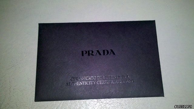 【開箱】PRADA 短夾