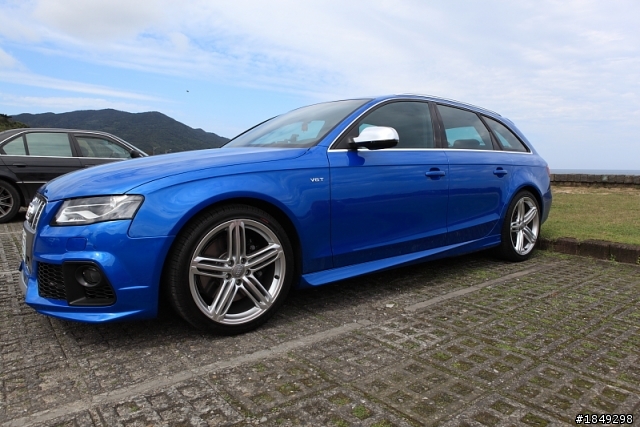 (更新 Caractere空力套件)B8 S4 AVANT 5N藍 開箱