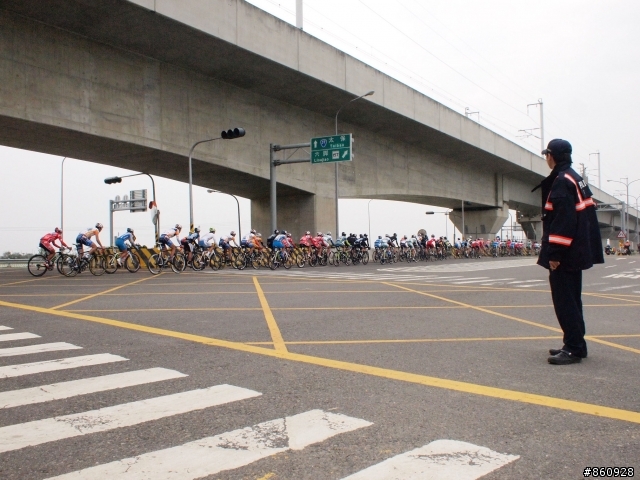 2011國際自由車環台賽第七站 - 新港奉天宮繞圈、157縣道轉台37、168縣道(157縣道叉路口)、台17轉北門衝刺點、終點