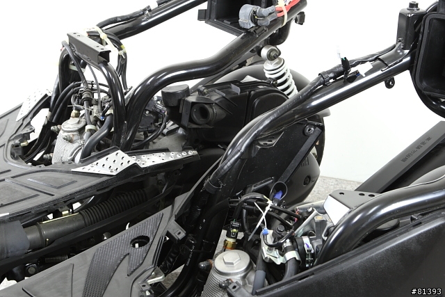 Yamaha RS Zero遇見RSZ姊妹鬩牆?! 兩車拆解深入比較 & 改裝測試!!