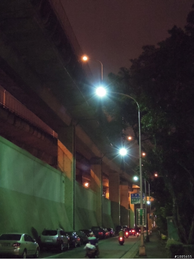 萬丈高樓平地起~P300大樓來拉