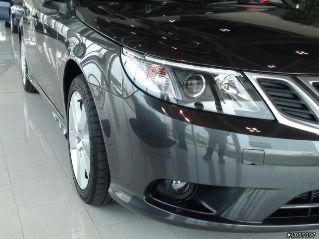 久候的驚喜 北歐神獸 2011 Saab 9-3 Vector SS 簡易開箱