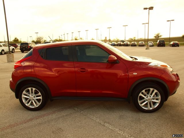 新車分享 - 2011 NISSAN JUKE