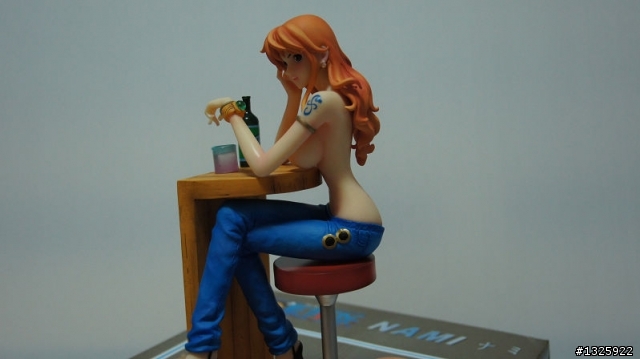 【開箱】海賊王-長髮娜美-GK模型-同人誌作品