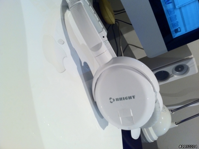 我的macbook新朋友 台灣製造 BRIGHT BH-H20 耳機 非專業開箱文