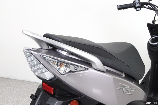 Yamaha RS Zero遇見RSZ姊妹鬩牆?! 兩車拆解深入比較 & 改裝測試!!