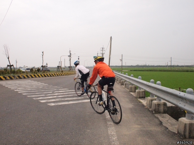 2011國際自由車環台賽第七站 - 新港奉天宮繞圈、157縣道轉台37、168縣道(157縣道叉路口)、台17轉北門衝刺點、終點